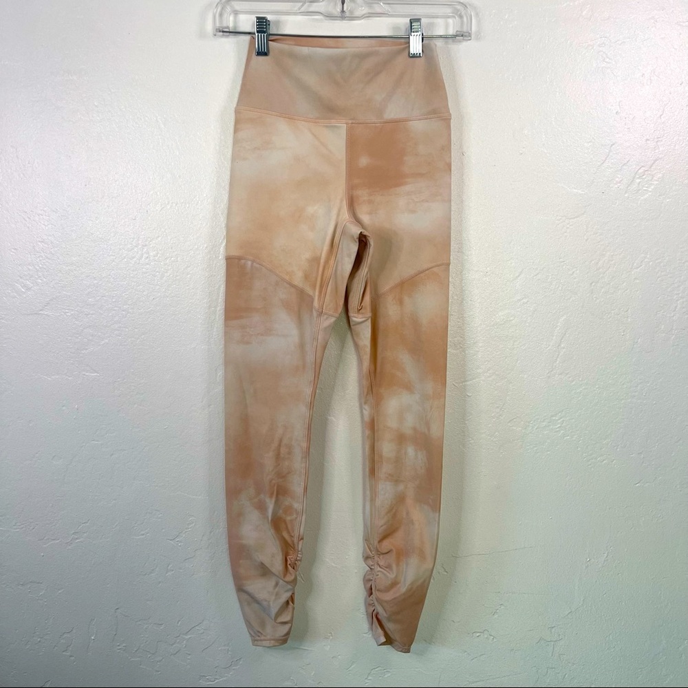 Spiritual Gangster Cloud yoga leggings size S